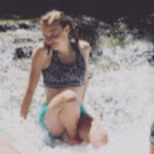 Meet your Posher, Kira